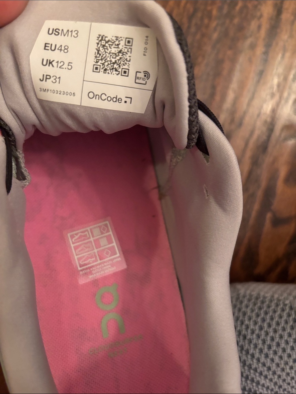 On Cloudsurfer Next Z5 Running Shoes - Picture 14 of 15